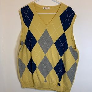 Men’s Jcrew sweater vest, argyle print size xL